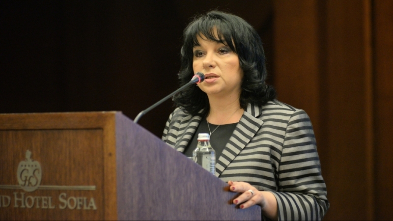 Министерството на енергетиката ще започне проверка на трите електроразпределителни дружества