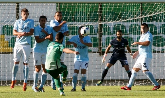 Лидерът в класирането Ботев Враца гостува на намиращия се на