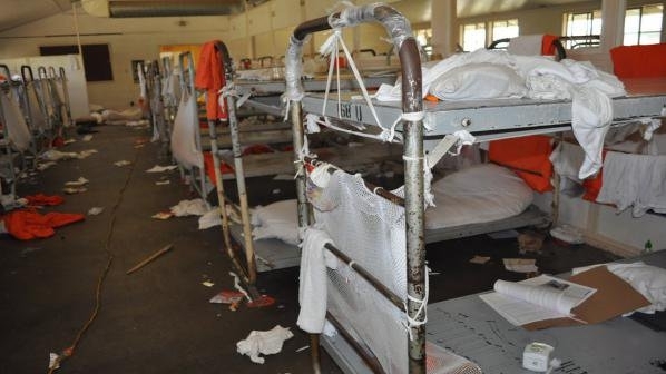 Един е загинал след избухването на бунт в затвор в