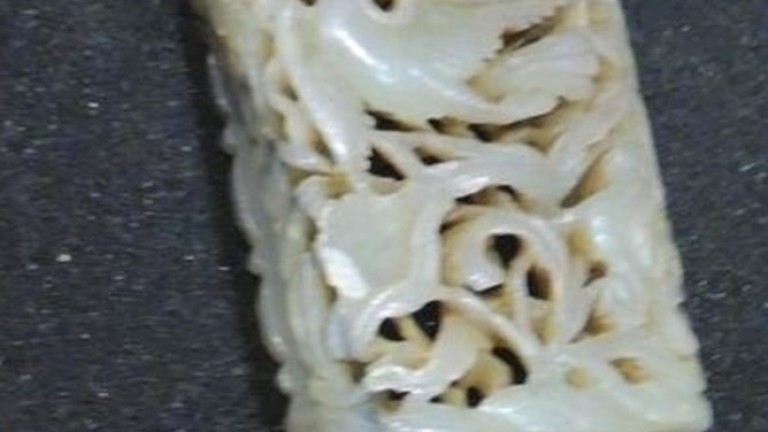 Уникален нефритен амулет от XIV век откриха археолозите при нос