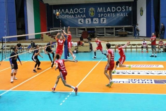 Втората контролна среща на Монтана с Нефтохимик в Бургас завърши