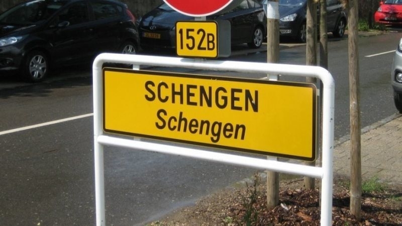 Европейската комисия официално настоя България и Румъния в най скоро време