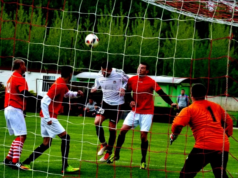 Дисциплинарната комисия при Областния съвет на БФС Враца наложи тежки