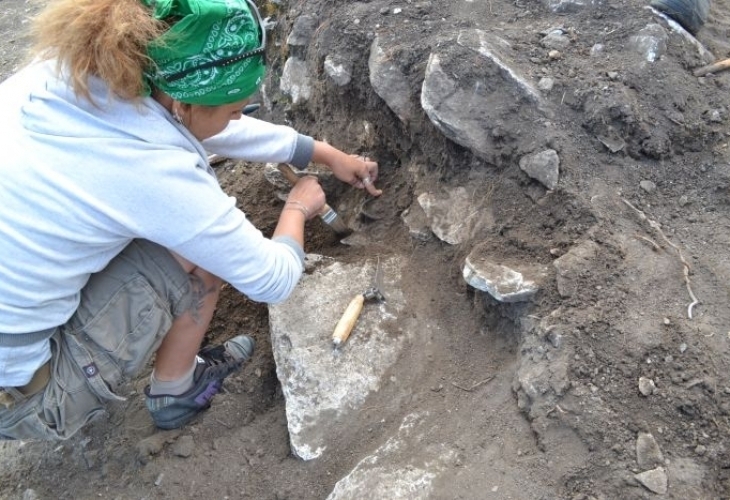 Завършиха теренните археологически проучвания през 2017 г на средновековния град