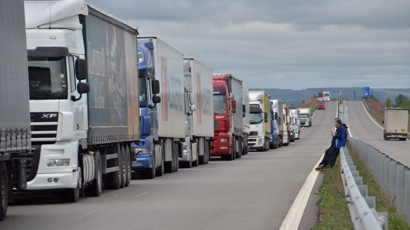 Няколкократно е увеличен трафикът от товарни автомобили през Дунав мост