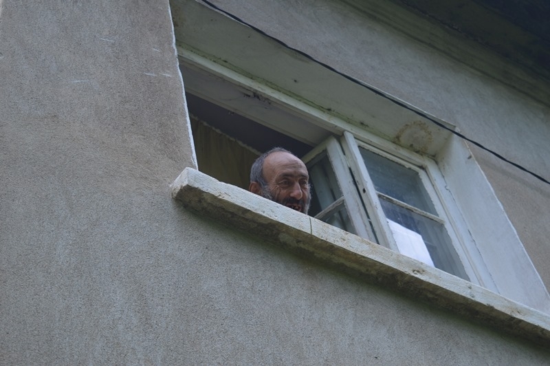 Брутално изнасиленият с дървен кол от младежи пастир от врачанското