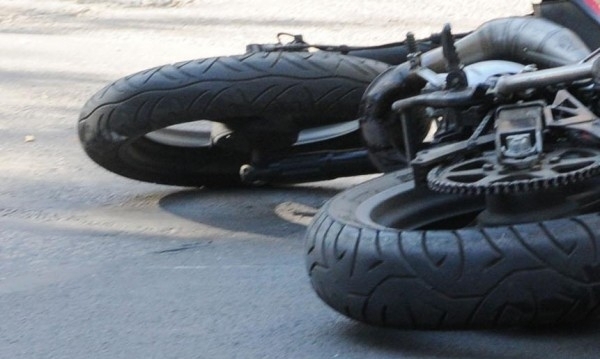 Неправоспособен мотоциклетист е загинал при катастрофа в Пловдив, съобщиха от