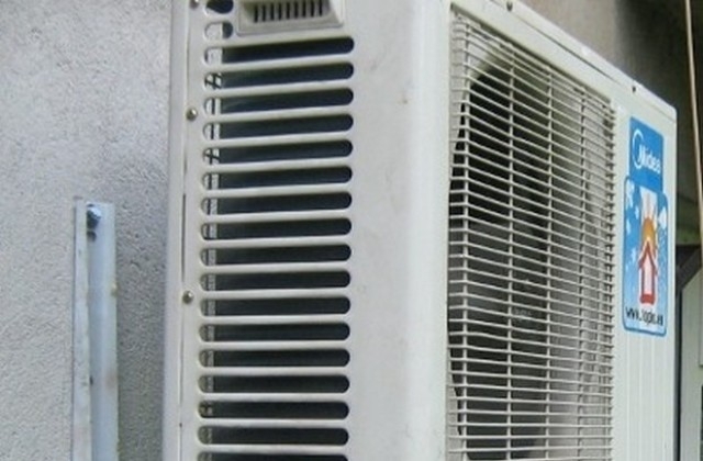 Полицията разследва кражба на климатик от апартамент във Видин съобщиха