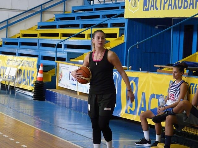 Баскетболистките на Монтана продължават победния си ход от турнето в