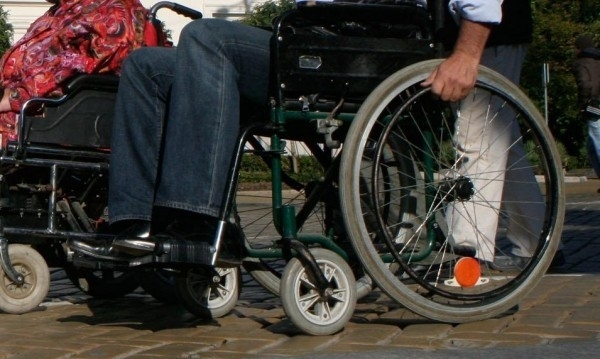 Въвеждането на шест комисии които да изготвят четири различни оценки