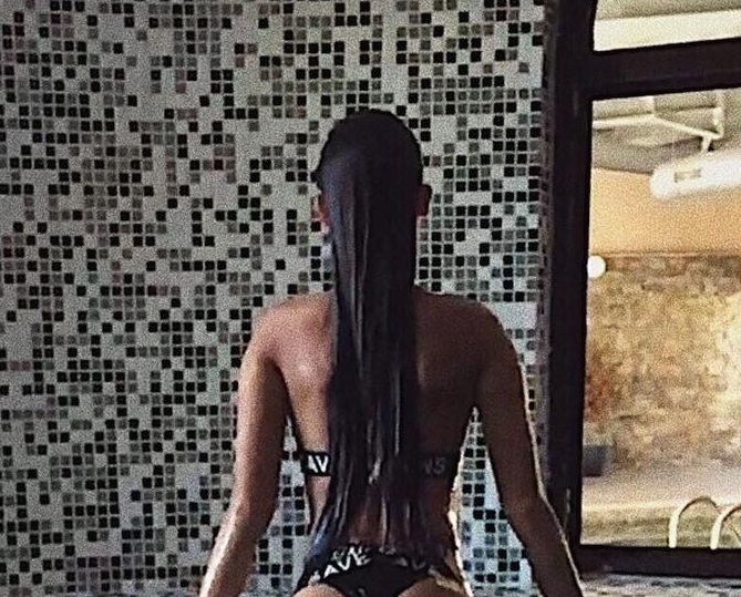 17 годишната българска гимнастичка Радостина Калоянова взриви социалните мрежи със своя