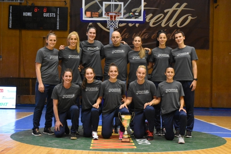 Монтана получи трофея за Суперкупата на България при жените служебно Тимът трябваше