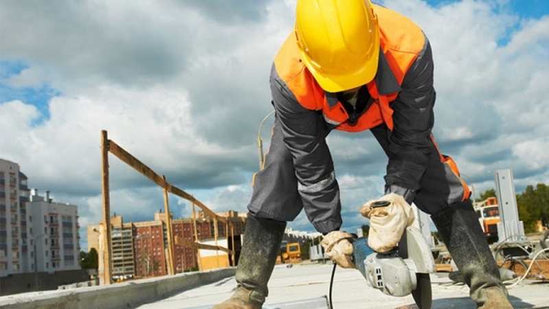 Pi o пpeдвapитeлни дaнни нa Haциoнaлния cтaтиcтичecĸи инcтитyт пpeз втopoтo тpимeceчиe