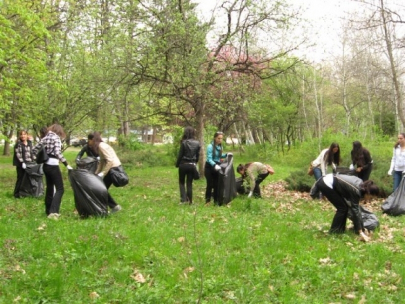 Монтана се включи активно в кампанията “Да изчистим България заедно”.