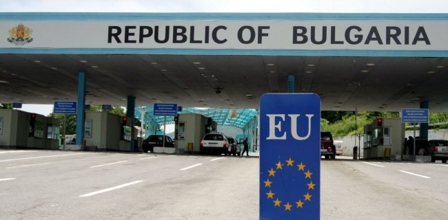 Монтанските депутати от ГЕРБ Дилян Димитров и Ирена Димова и