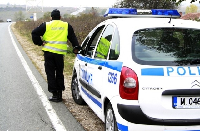 Полицията е свалила номерата на кола във врачанското село Ботево