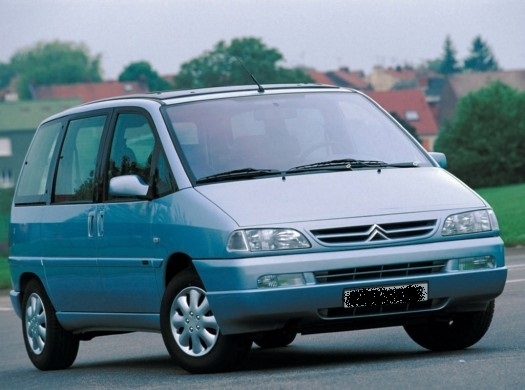 Държавен съдебен изпълнител сложи на тезгяха миниван на длъжници от