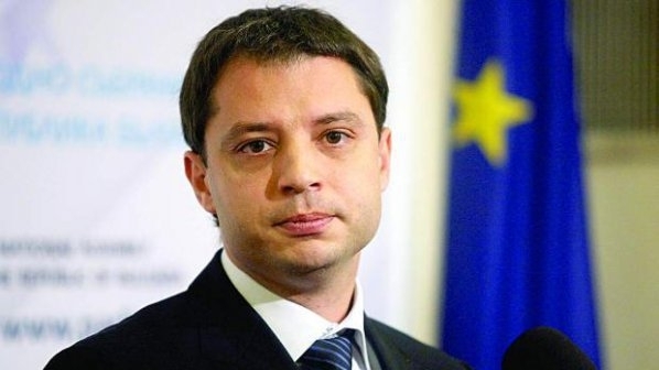 Скандалът около депутата от ГЕРБ Делян Добрев не е случаен