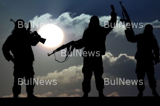 Удариха джихадистите по паритe - взривиха банката им