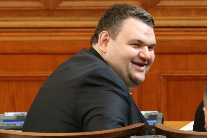 Спреният заради Делян Пеевски търг за "Хемус" е спечелен отново от свързвани с него фирми