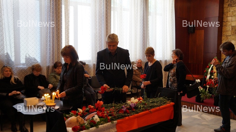 Мездра се поклони пред паметта на инж. Цветко Петков