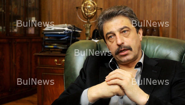 Цветан Василев: За Капитал-ната неадекватност на Прокопиевите драскачи и… още нещо