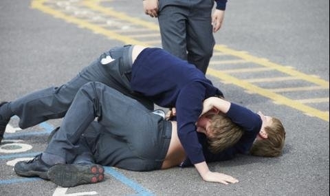 Побой между ученици изпрати едно момче в болница Случаят е