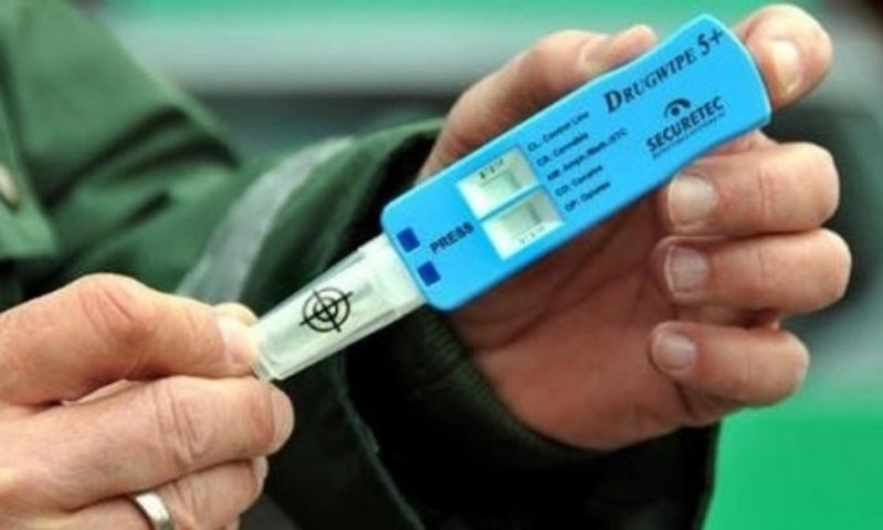 Служители на реда са хванали шофьор употребил наркотични вещества в