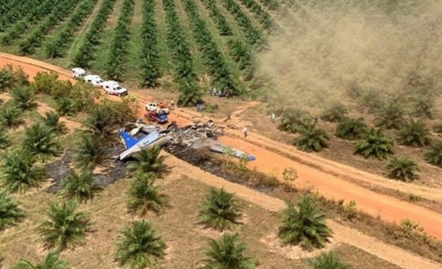 Най малко 14 души са загинали при самолетна катастрофа в Колумбия Няма
