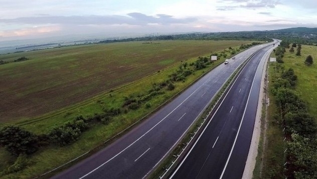 Комисията за защита на конкуренцията отхвърли жалбата за стопиране на