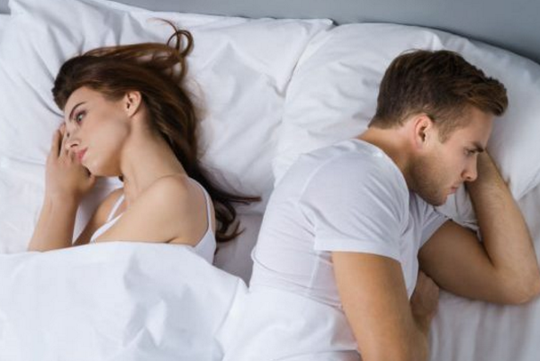 Темата за двойките които живеят без секс или с много