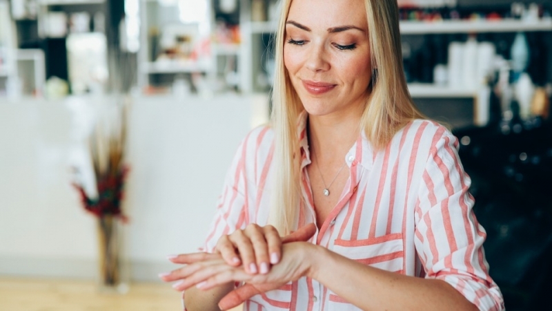 Студените месеци са истинско изпитание за кожата на ръцете ни