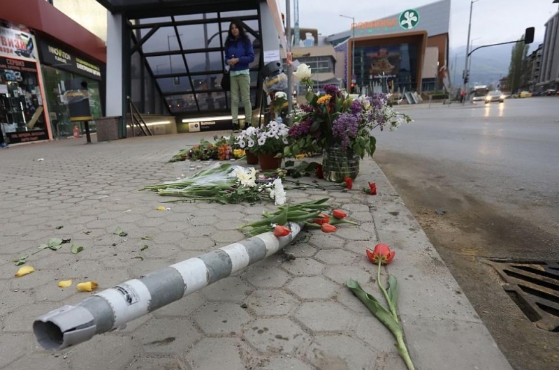 Мълчаливо бдение след смъртта на Милен Цветков в няколко града