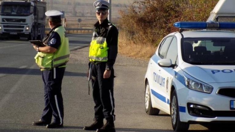 Врачански полицаи са провели няколко спецакции за денонощие съобщиха от