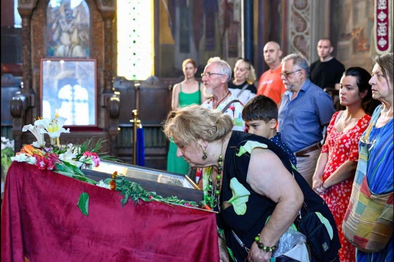 Мездра посреща чудотворните мощи на Св. Никифор Прокажения Чудотворец