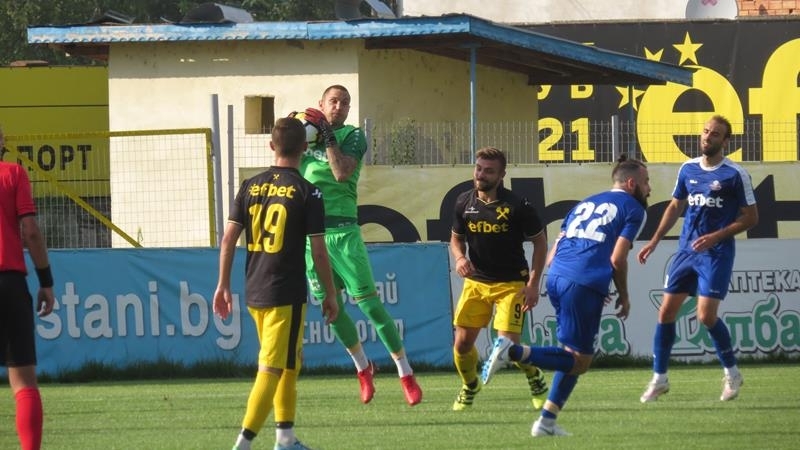 Отборът на Монтана завърши наравно 1 1 с Миньор Перник в