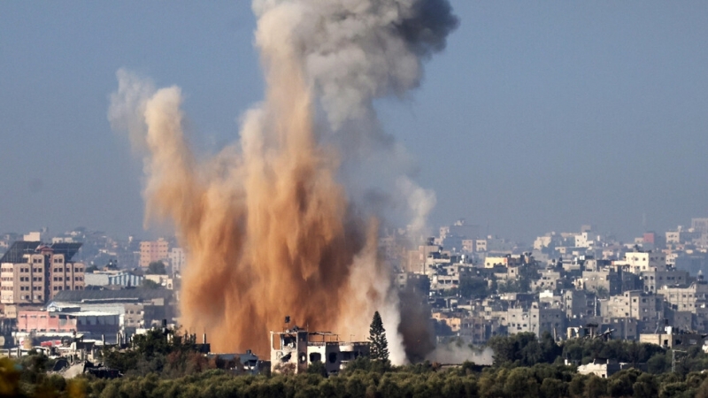 Правителството на Хамас в Ивицата Газа заяви че при израелски