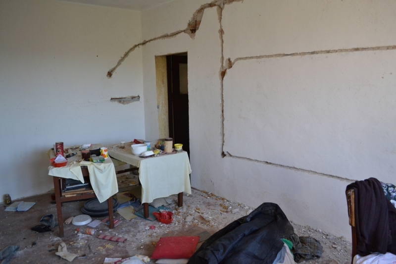 Двама крадци са обрали къща в монтанското село Станево за