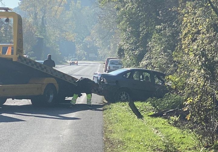 Катастрофа е станала на главен път Е 79 между Мездра и