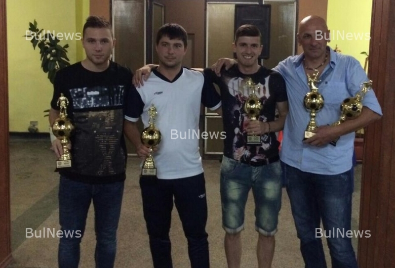 Раздаваха награди на купон на ФК "Пъстрина"