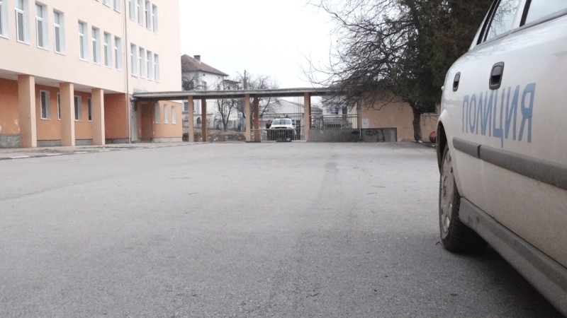 Вътрешна повреда причинена от претоварване на подсилени предпазители предизвика пожар