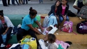 Близо 200 мигранти желаещи да влязат в САЩ без виза