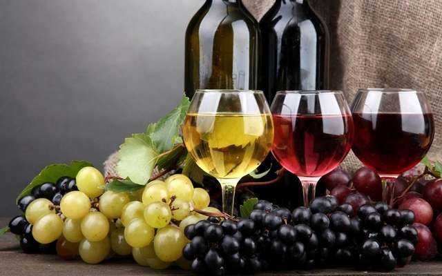 Илиян Илиев има най-качественото червено домашно вино реколта 2018 година