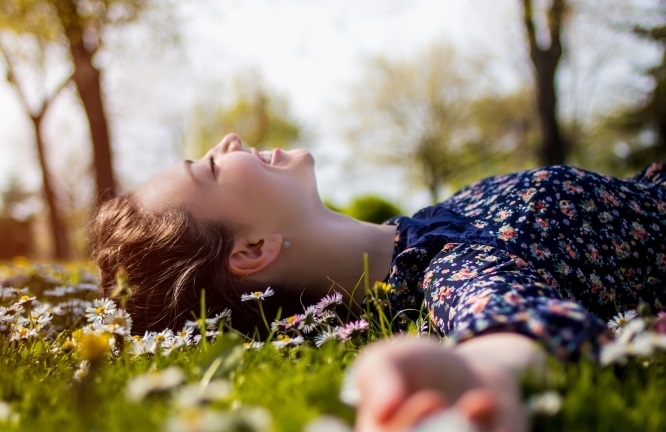 Днешният ден започва със слънчево време но от запад облачността