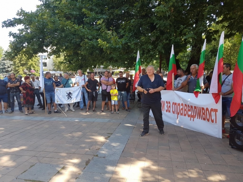 Над 100 собственици на свине в дворове и малки ферми