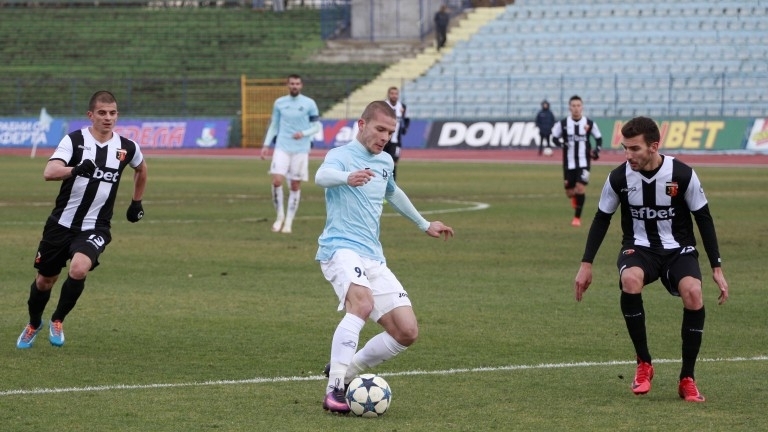 Новакът в Първа лига Ботев Враца започна със селекцията за