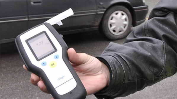 Вчера полицаи засекли лека кола управлявана от жител на Мездра