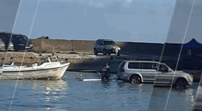 Нов случай при който мъж влиза с превозното си средство