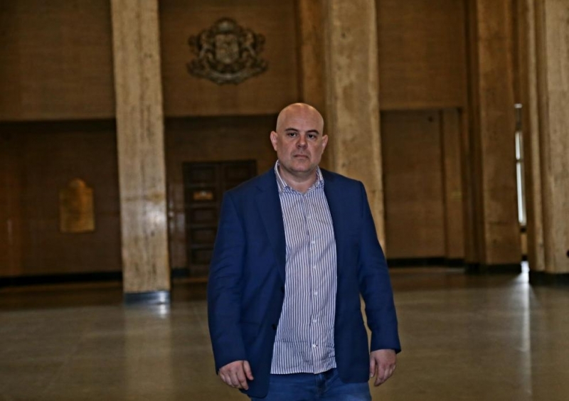 Заместник главният прокурор Иван Гешев остава единствената номинация на Висшия съдебен