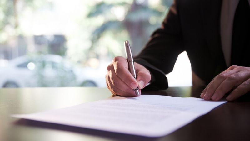 Със заповед на премиера Кирил Петков от председателския пост на